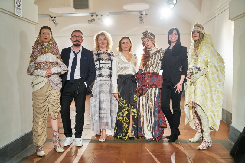 Bogdan Zubchenko, Svitlana Lysenko, Inna Katyuschenko and Marianna Abramova with fashion models from “Luminous Shine of Eternity”